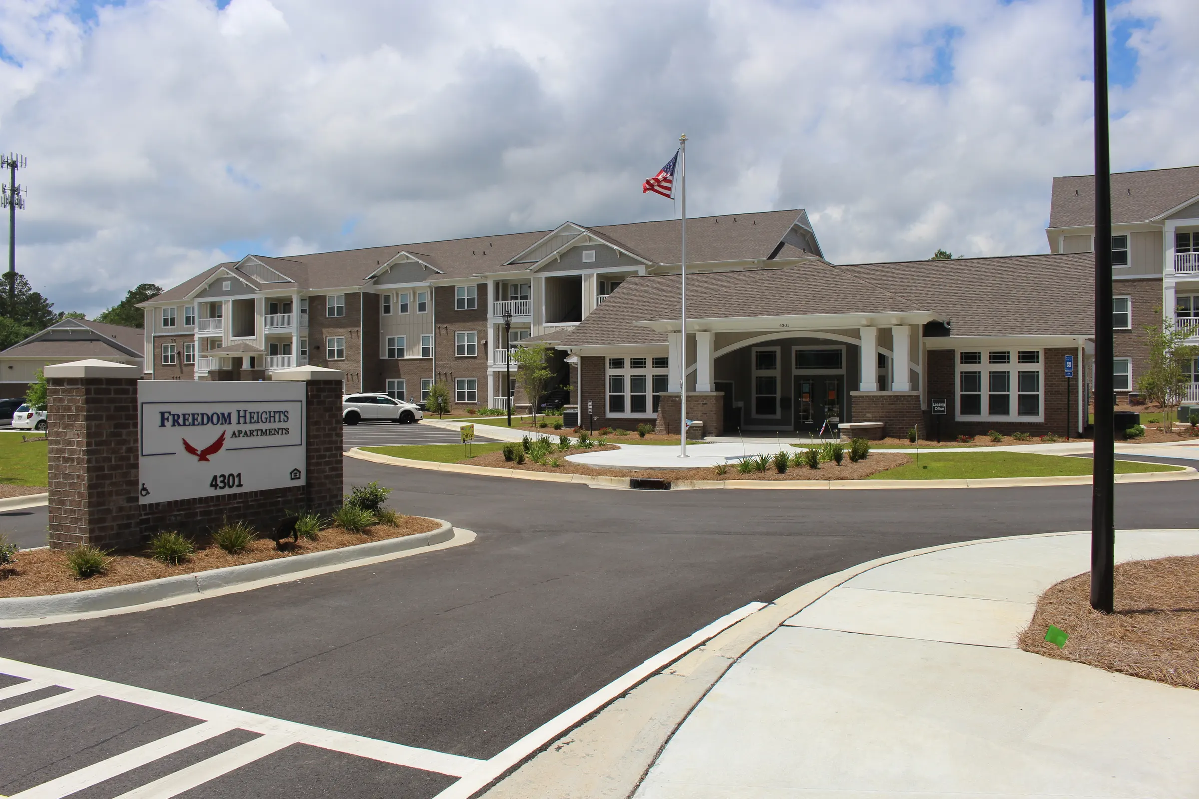 Newer garden apartment community